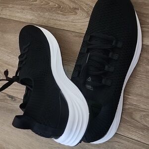 Vance Co new  sneakers